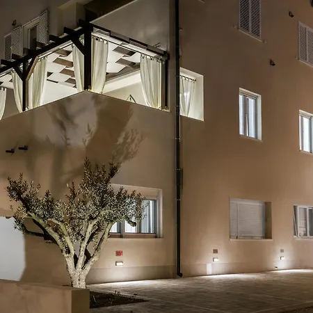 Olea Premium Apartament *